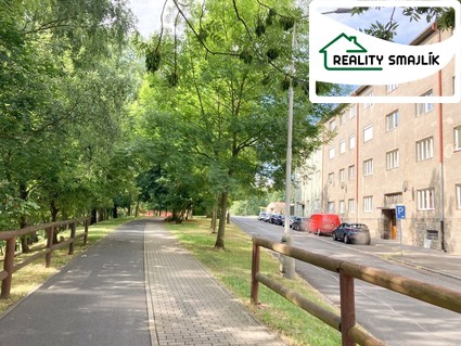 Prodej zrekonstruovaného 3+1 s parkováním a zahrádkou, 128 m2, ul. Dyleňská, Cheb - Fotka 2