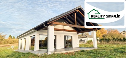 Přízemní novostavba s úžasným výhledem na Jesenici, Okrouhlá u Chebu - Fotka 29