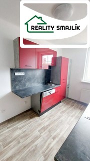 Pronájem zrekonstruovaného bytu 2+1, centrum Chebu  - Fotka 2