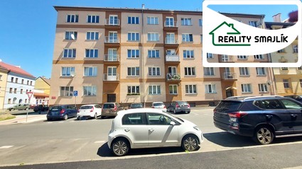 Pronájem bytu 3+1 s balkonem | Na Hradčanech, Cheb | částečně zařízený - Fotka 10