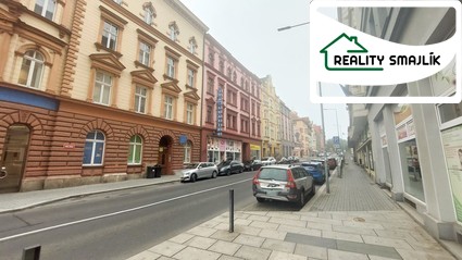 Pronájem prostorného bytu 2+1, 105 m², centrum Chebu - Fotka 2