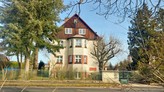 Pronájem prostorného bytu 3+1, garáže, zahrady, ul. Počernická -Karlovy Vary