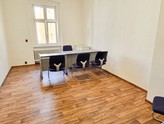 Pronájem kanceláře 20 m2 s výtahem, centrum Chebu