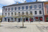 Pronájem kanceláře 12.9 m2 s výtahem, centrum Chebu